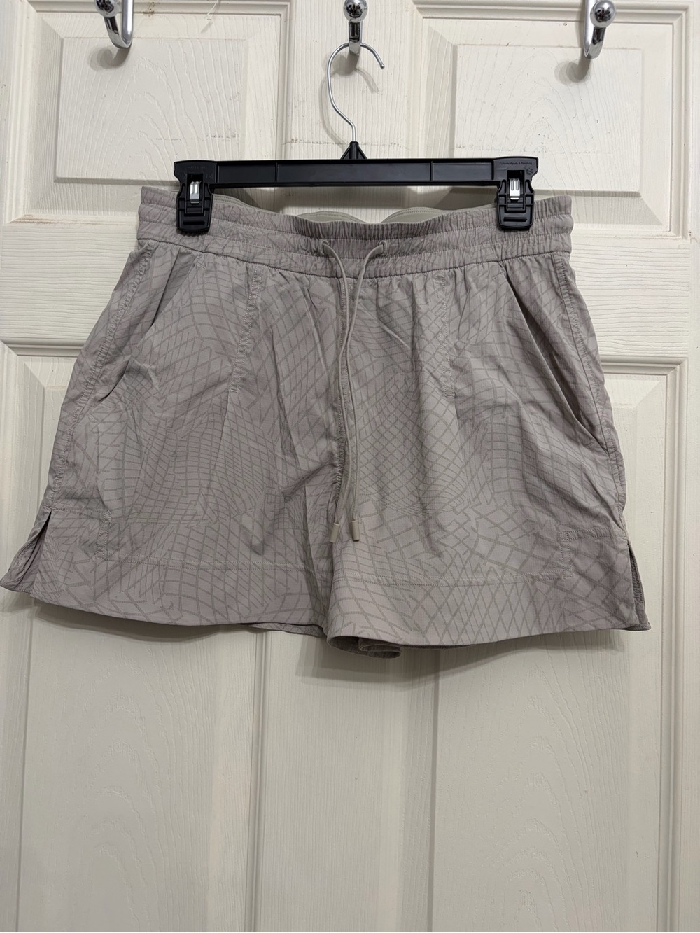 lululemon athletica Women's Light Gray Athletic Shorts